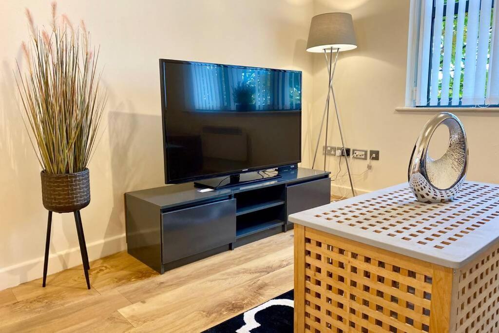 Bishopsgate Luxury Apartment Coventry Dış mekan fotoğraf
