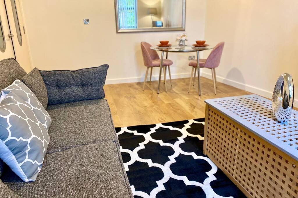 Bishopsgate Luxury Apartment Coventry Dış mekan fotoğraf